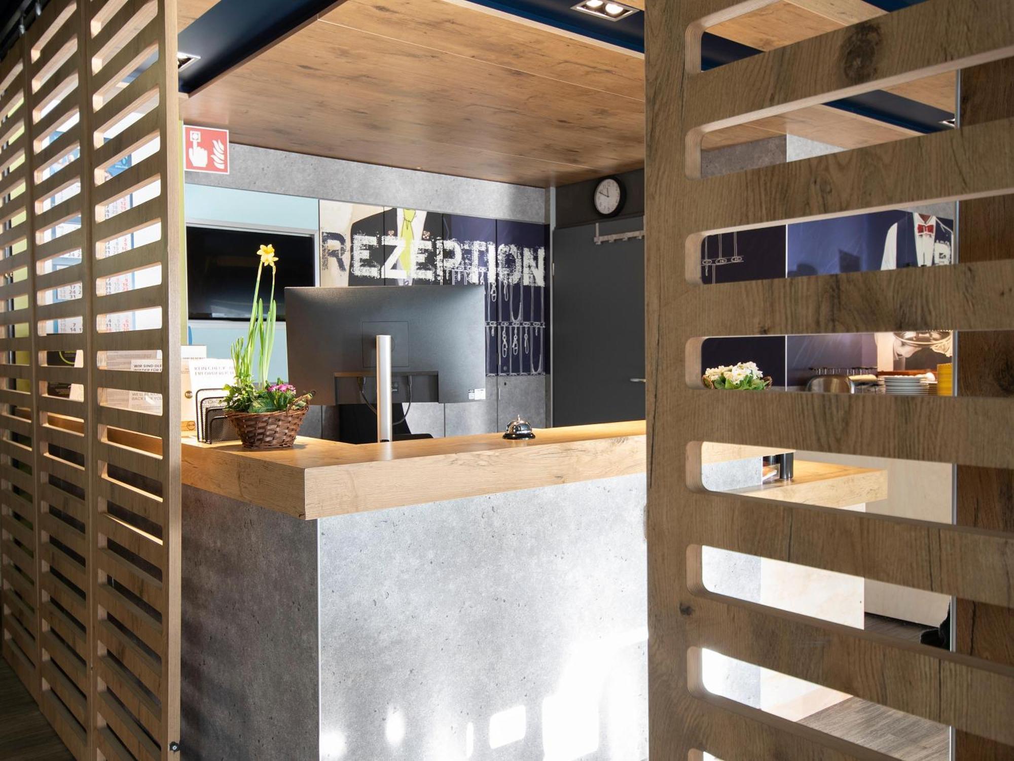 Ibis Budget Messe Hotel 2*